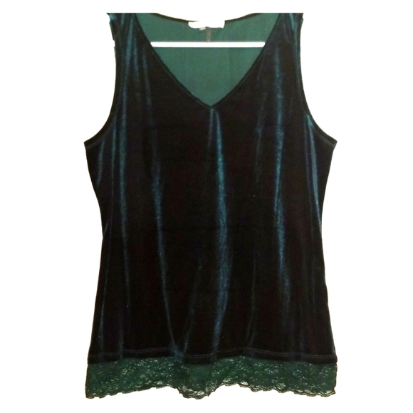 Sioni Tops - Green velvet top